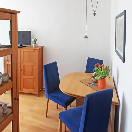App. Deck 5, Idyll. Innenhof Apartment Rostock